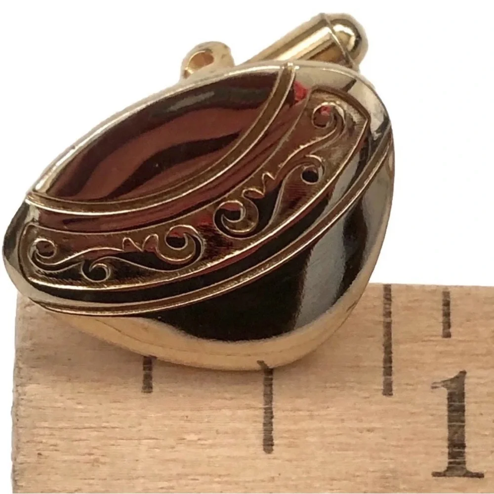 Gold Tone Embossed Triangle Vintage Cuff Links